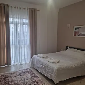 https://beautiful-new-apartment-close-tirana-city-center.hotels-in-tirana.com