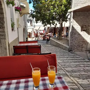 Pensión Ani, Gjirokastër